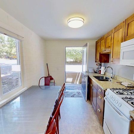 Downtown Cozy Home Base - Purple Sage 1 موآب المظهر الخارجي الصورة