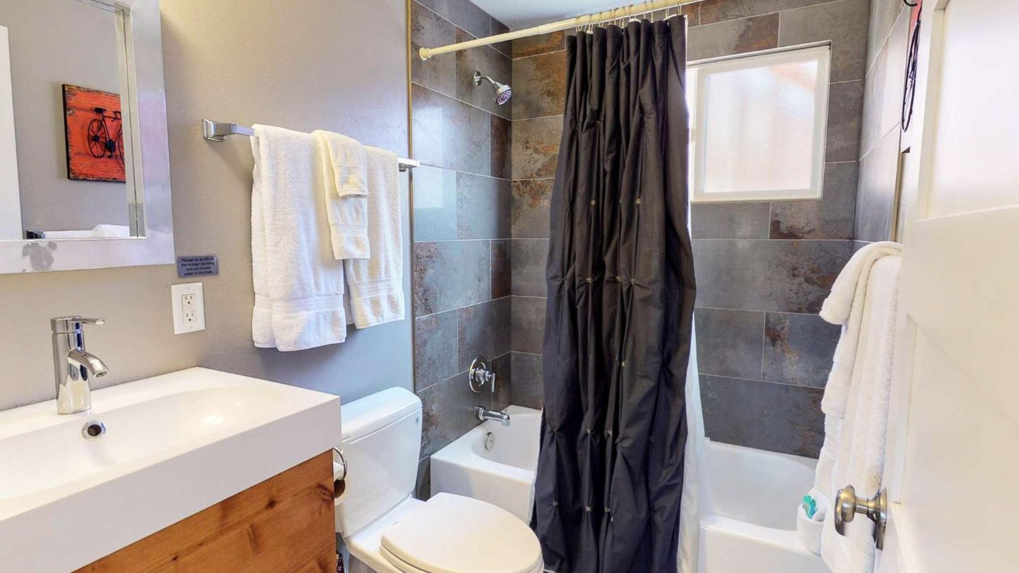 Downtown Cozy Home Base - Purple Sage 1 موآب المظهر الخارجي الصورة