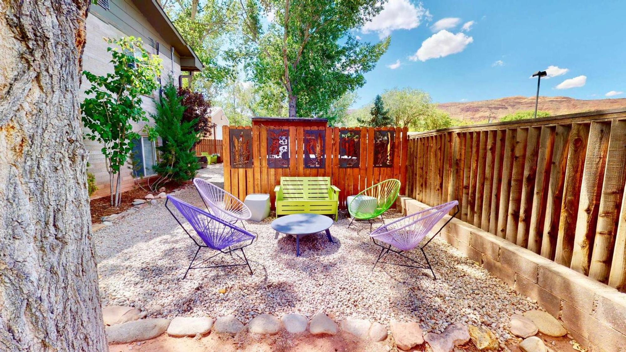 Downtown Cozy Home Base - Purple Sage 1 موآب المظهر الخارجي الصورة